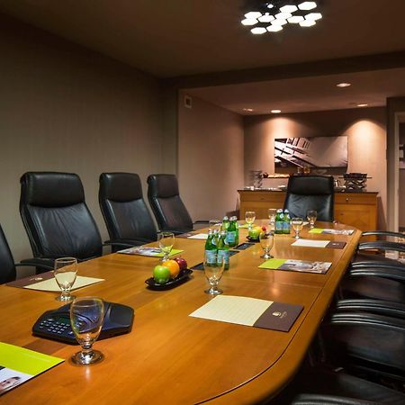 Отель Doubletree By Hilton Newark-Fremont Экстерьер фото