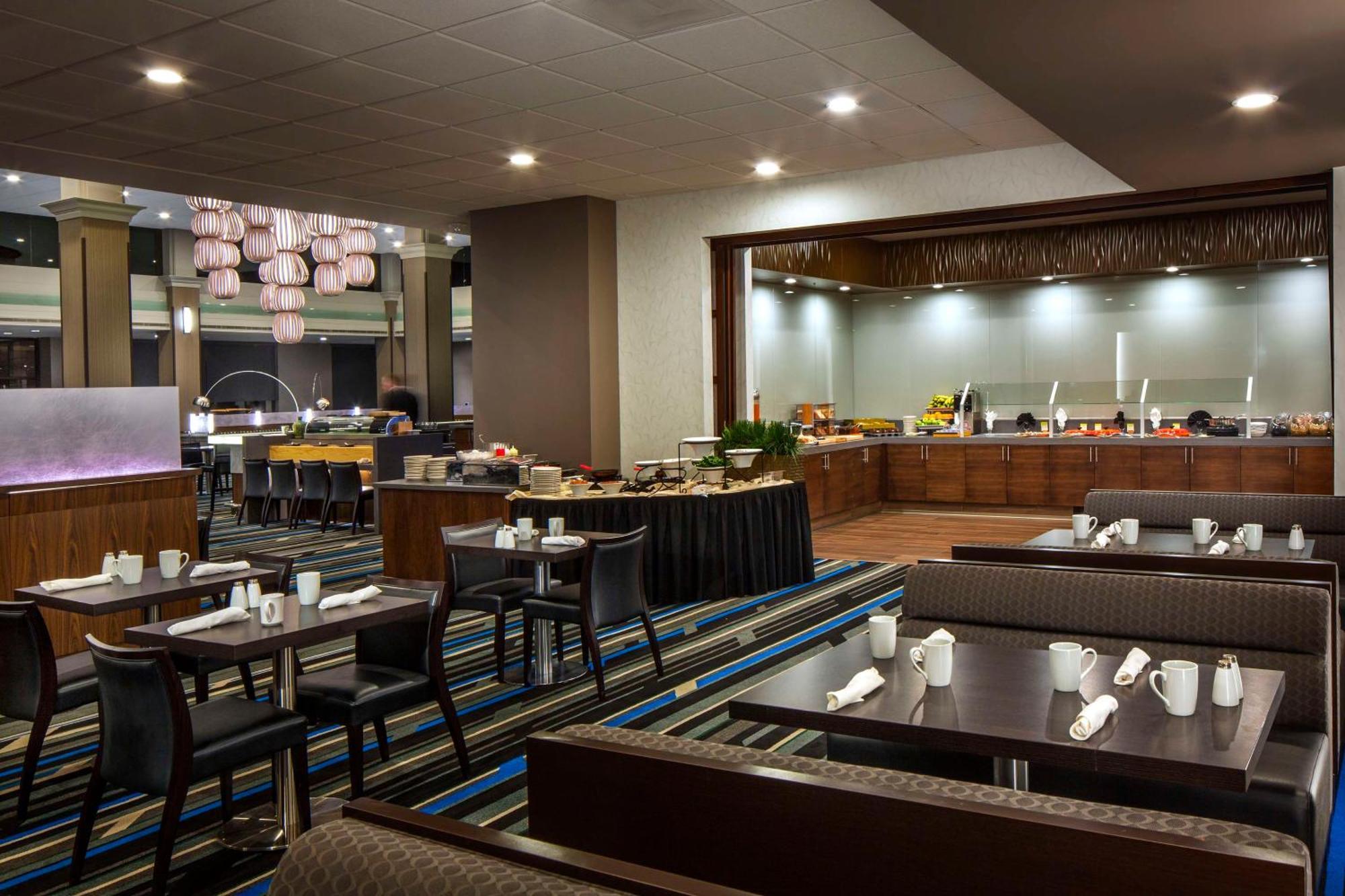 Отель Doubletree By Hilton Newark-Fremont Экстерьер фото