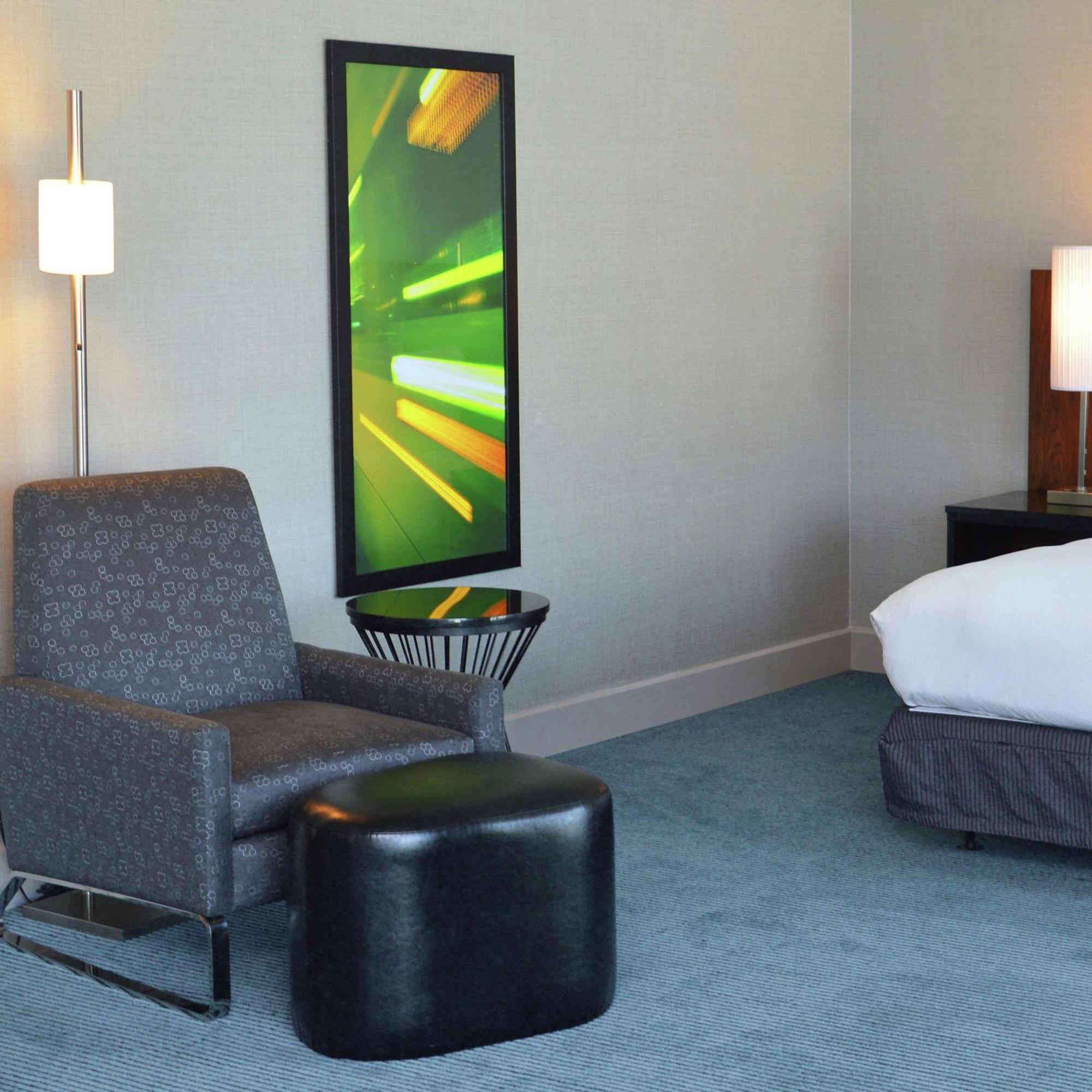 Отель Doubletree By Hilton Newark-Fremont Экстерьер фото